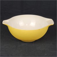 Vtg Pyrex 443 Pale Yellow Cinderella Mixing Bowl