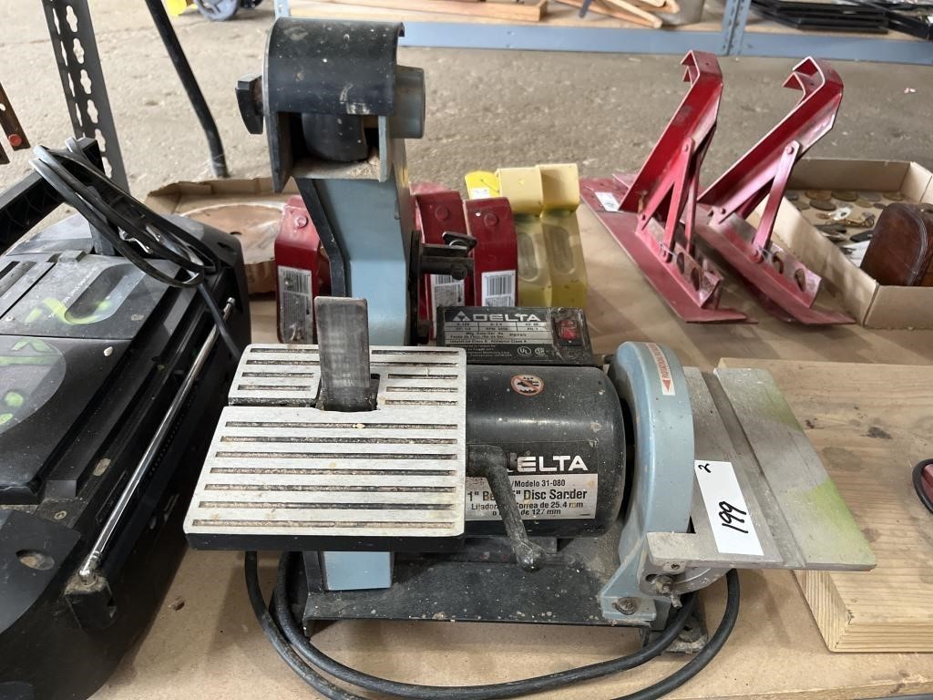 Delta  Belt and Disc Sander