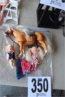 Vintage Barbie Horse & Sister Doll (U238)