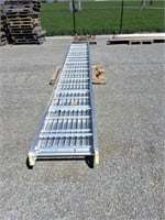 28' x 28' aluminum plank