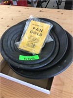 (4) GOLD PANNING PANS AND "HOW TO" BOOK