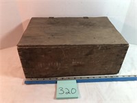Wood box w/lid & cheese box inside