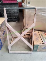 Wood Stand w/ Roller Pole