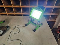 Eco zone rechargeable LED flood light