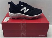 Sz 8.5 Ladies New Balance Shoes - NEW