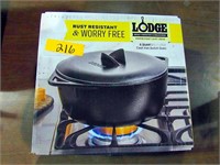 Lodge 6-Qt. Casti Iron Dutch Oven, NIB