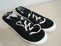 Pair new womens memory foam trendy shoes ~ 9 1/2
