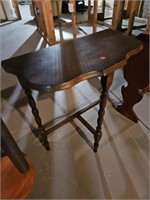 Small Wooden Vintage 3 Leg Table