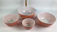 (4) Pyrex pink mixing bowls