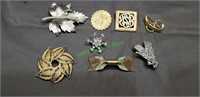 Brooches  vintage  monet  crystal lot