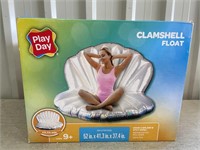 Clamshell Float