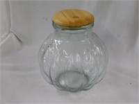 Lg. glass biscuit jar