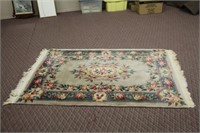 Wool carpet, 81 X47.5", needs cleaning