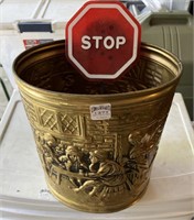 Decorative stamped metal trash can 11” x 9.5”