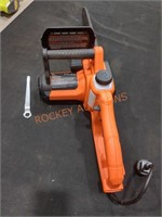 Black and Decker 14 " Chainsaw Corded