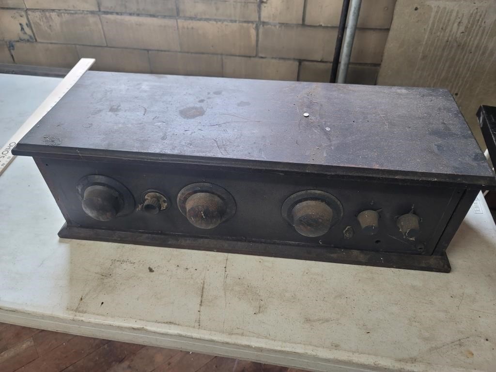 Vintage unmarked radio with tubes
