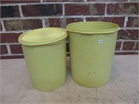 Vintage Tupperware Canisters (only 1 lid)