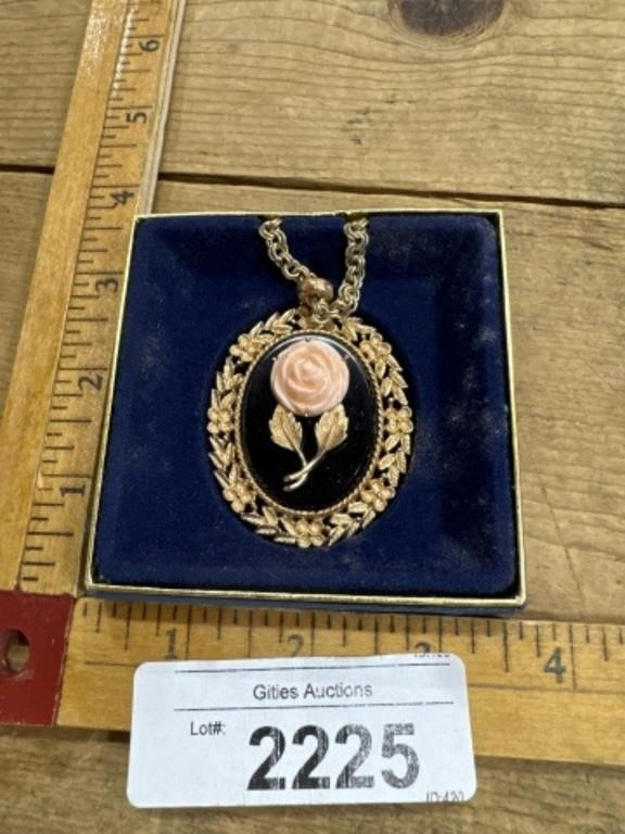 Vintage jewelry Necklace