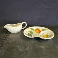 Gravy boat & sectioned fruit serving bowl