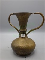 Vtg hammered brass 2 handled vase-Indian style