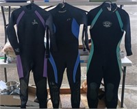 3 med wet suits Aqua Lung, ScubaMax & Oceanic