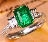 2.5ct Natural Emerald 18Kt Gold Ring