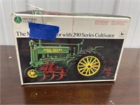 Ertl Die Cast John Deere Tractor in Box 1:16