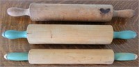 E - LOT OF 3 VINTAGE ROLLING PINS (L40)