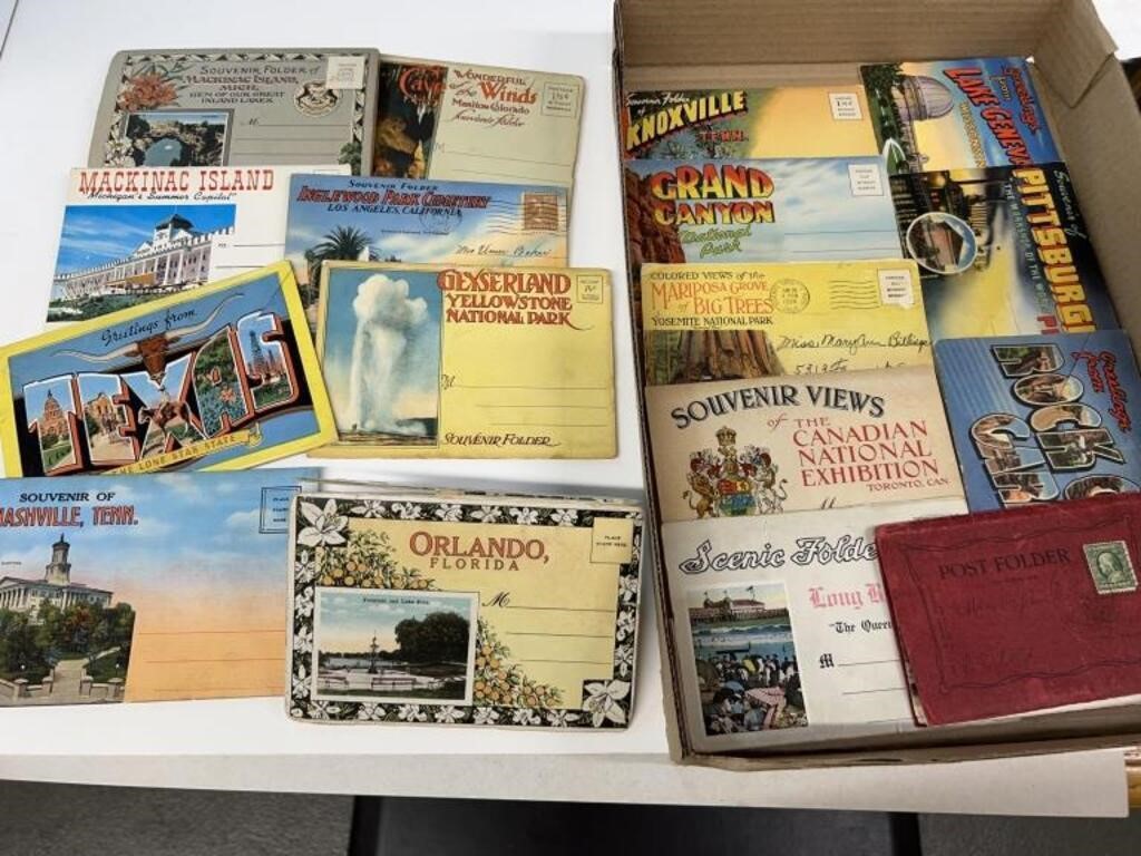 Vintage souvenir booklet postcards