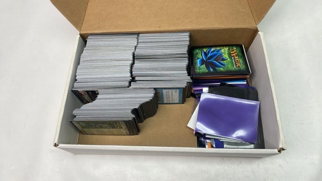 Magic the gathering cards with sleeves