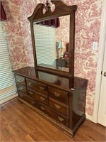 MAHOGANY 6 DRAWER DRESSER W/MIRROR -