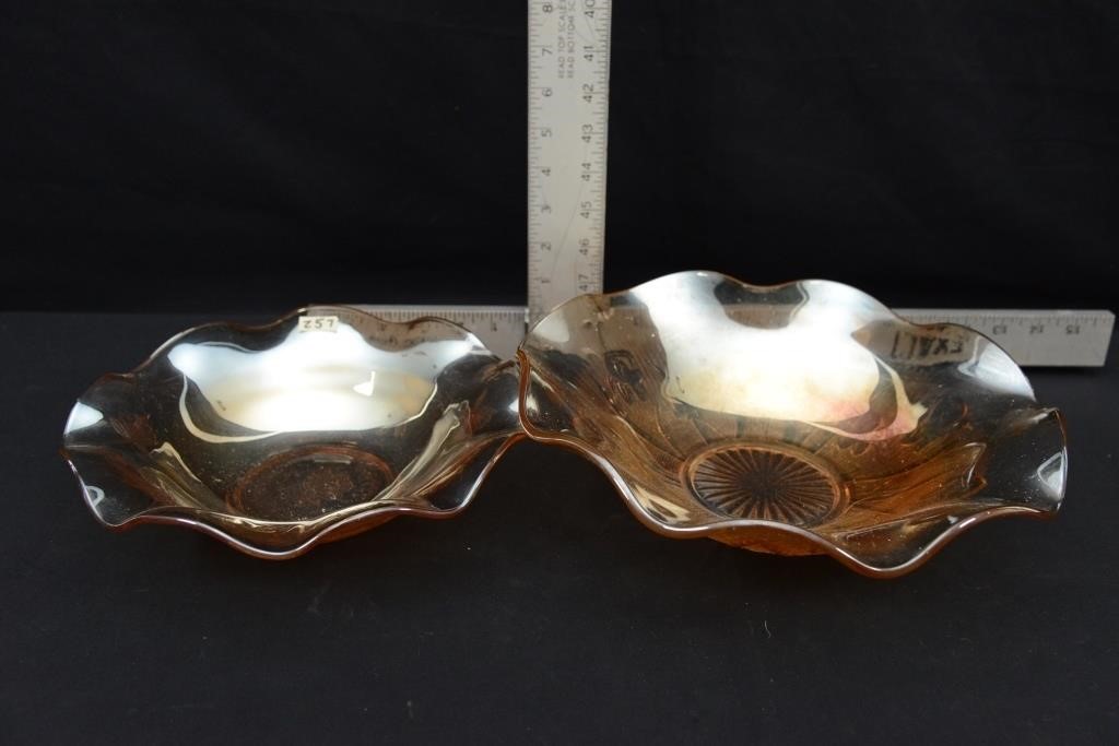 MARIGOLD IRIDESCANT BOWLS