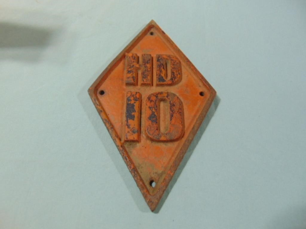 Cast "HD 10" emblem