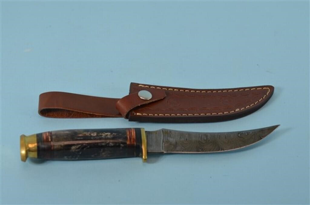 Damascus Steel Knife w/ Case
