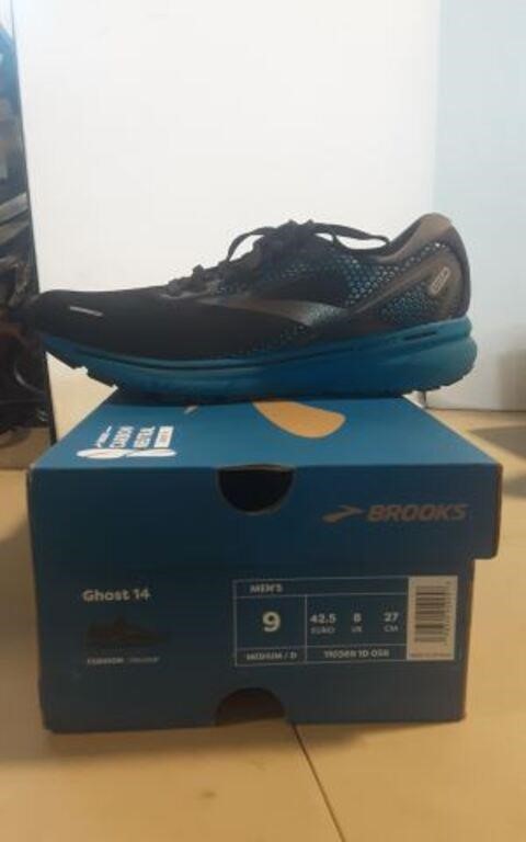 BROOKS MEN AND WOMEN RUNNING SHOES