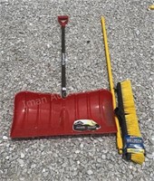 Garant Snow Shovel & Quickie Bulldozer Push Broom