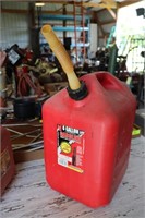 6 Gallon Poly Gas Can