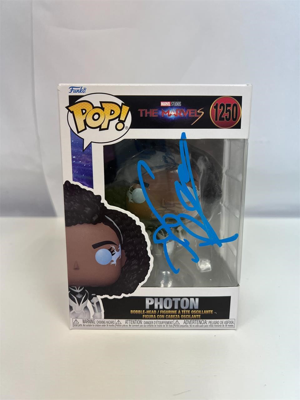 Autograph COA Funko Pop #1250