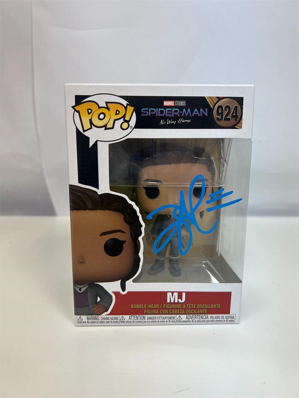 Autograph COA Funko Pop #924