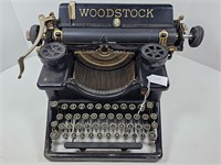 Woodstock Retro Typewriter Looks Great/Untested