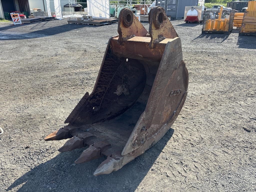 28“ Excavator Bucket