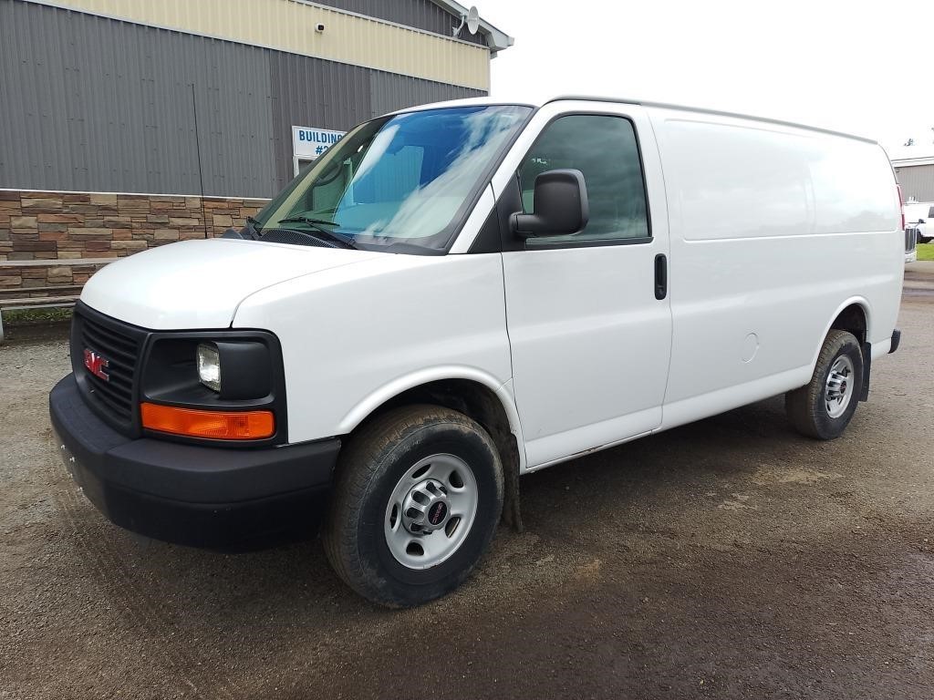 2011 GMC Savanna Cargo Van