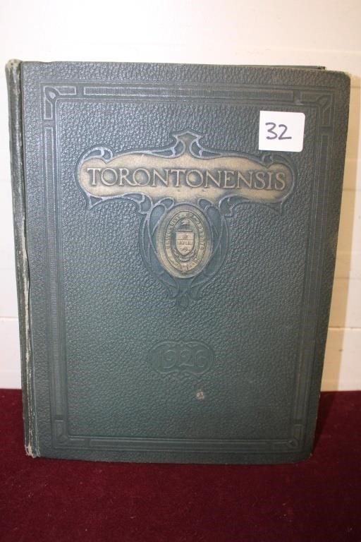 1926 Unniversity Of Toronto Year Book