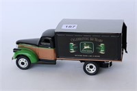 LIBERTY CLASSICS JOHN DEERE 1942 CHEVY - 8"