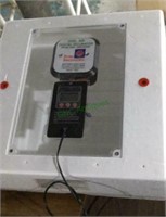 Incubator - Still Air digital incubator that holds