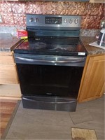 Frigidaire flat top range, black