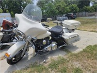 2011 HARLEY DAVIDSON - POLICE