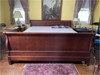 King size sleigh bed