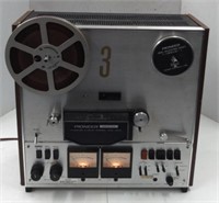 Pioneer RT-1011L Reel To Reel Tape Player.