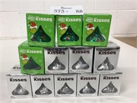 12 Hershey's Kisses Solid Milk Chocolate 41g/ea